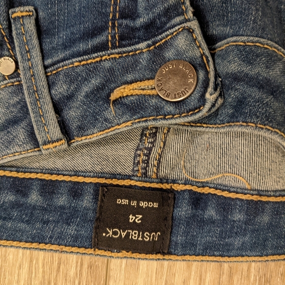 Just Black, Light Wash, High Waisted Jeans, Size 24 - Picture 3 of 4